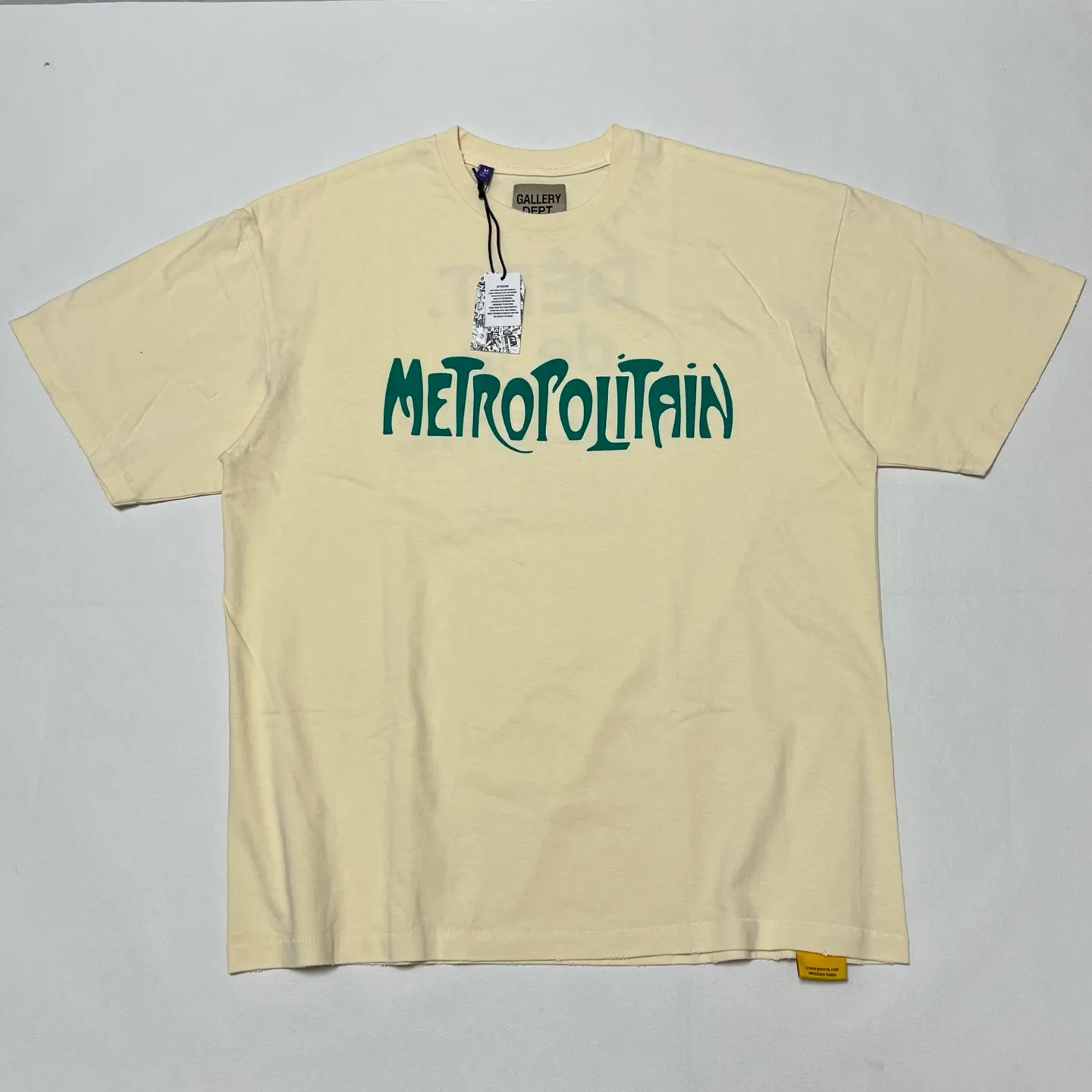 GALLERY DEPT. SELF TITLE TEE New green METROPOLITAN slogan printed short-sleeved Metropolis French TEE Cream S-XL Genuine fabric Original craftsmanship Tube-woven side seam fabric Ready-made garments dyed Same as the original Water slurry printing Breathable and no feel Hand-worn and distressed Top purchasing level